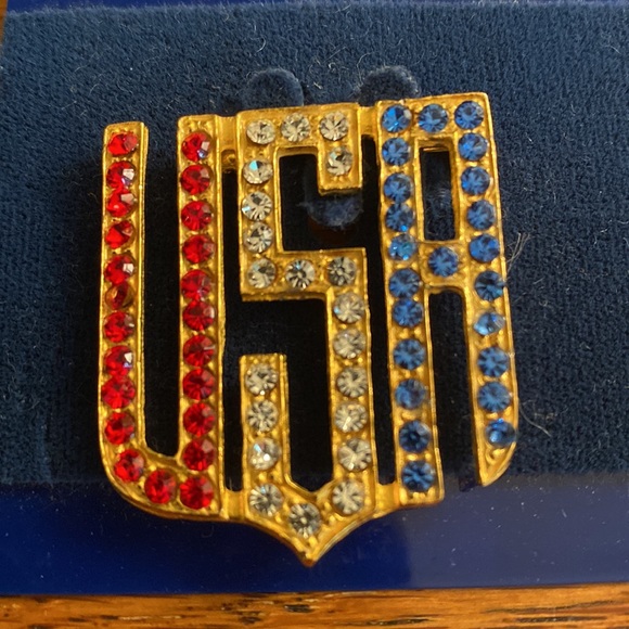Patriotic Pins - Picture 4 of 6